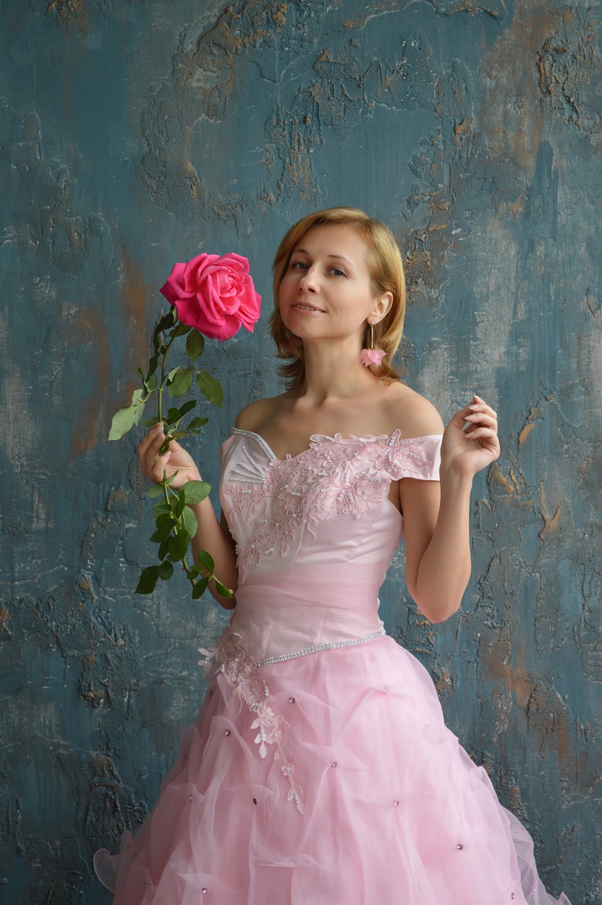 Krásné růžové šaty. 